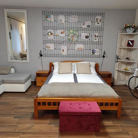 Bee You Apartman Hajdúszoboszló Buitenkant foto