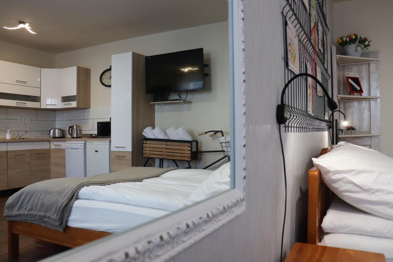 Bee You Apartman Hajdúszoboszló Buitenkant foto