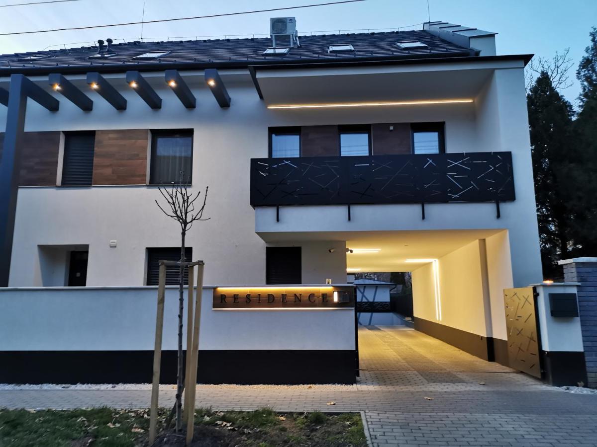 Bee You Apartman Hajdúszoboszló Buitenkant foto
