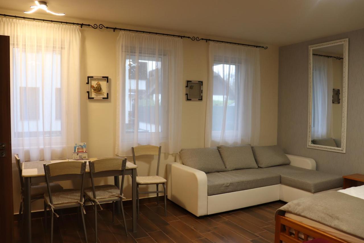 Bee You Apartman Hajdúszoboszló Buitenkant foto
